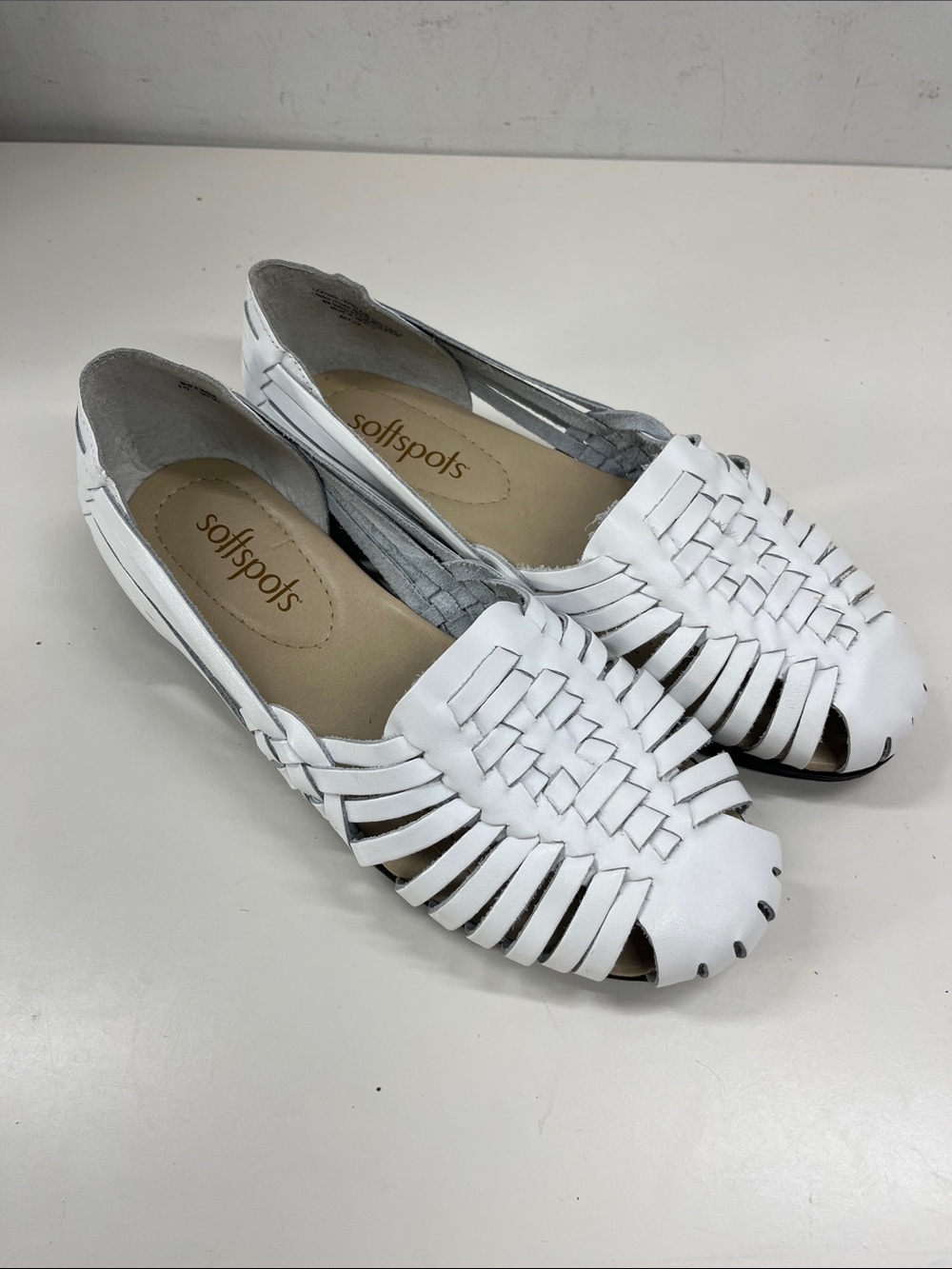 New Softspots Trinidad White Leather Hurricane Sandals Size 10WW